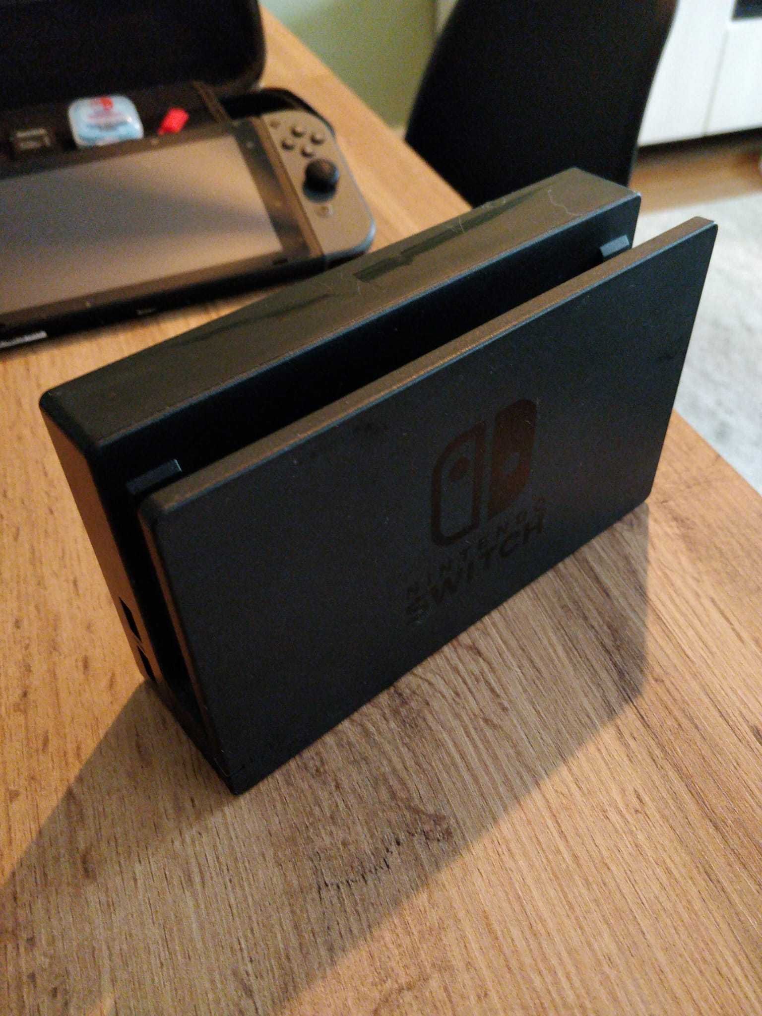 Nintendo Switch V1 desbloqueável + Extras