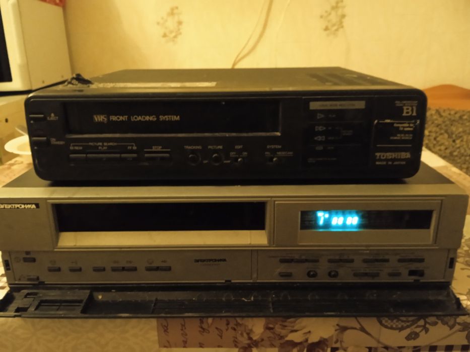 Відіо магнітофон ретро.