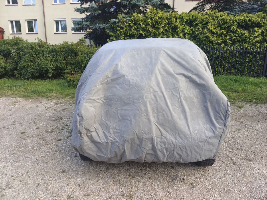Pokrowiec na samochód