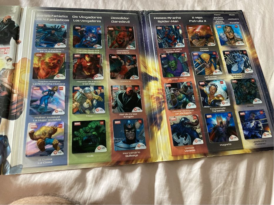 Tazos  holograficos  herois Marvel (Galp)