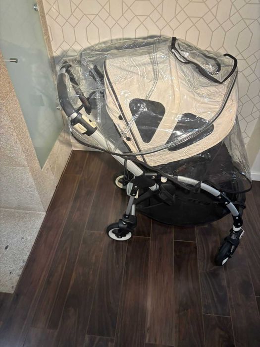 Carrinho de Bebê Bugaboo Bee + acessórios