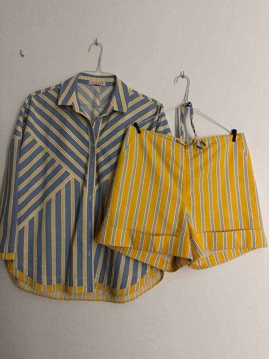 Продаю костюм The Coat