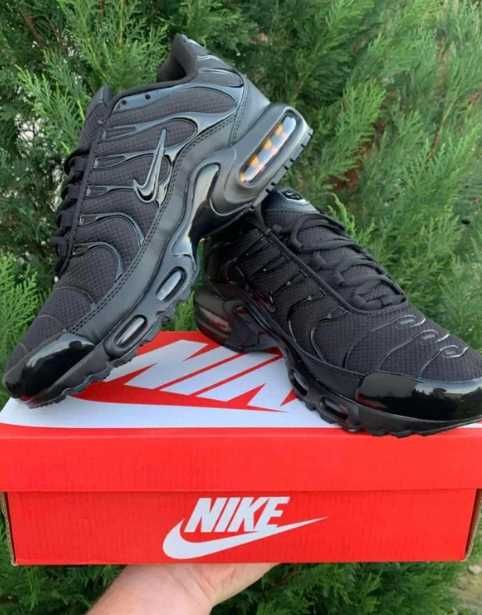 "Buty damskie Trampki"Nike_Air_Max_TN_Plus_czarny R.42