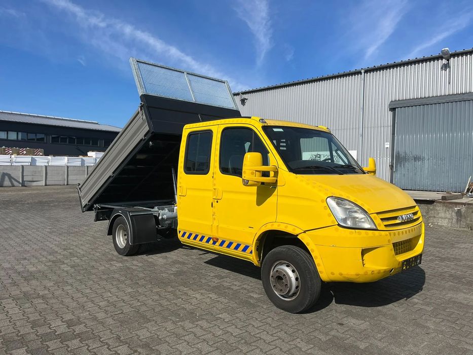 Iveco 65C18  70C18  Wywrotka  3-stronna  DOKA  7-osobowa