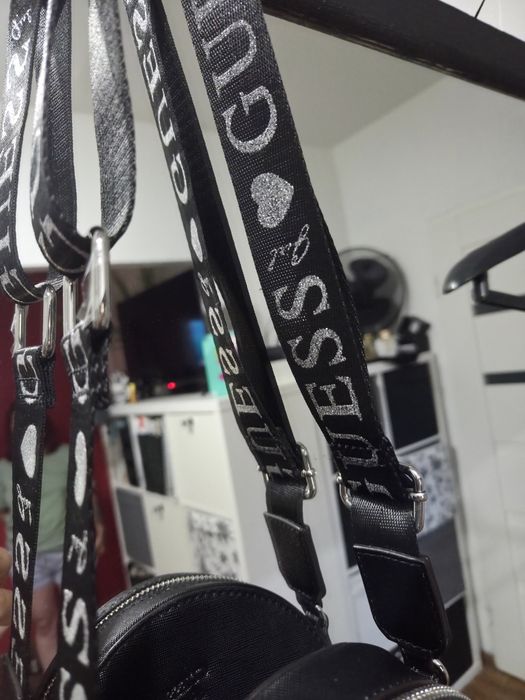 Mała torebka Guess bdb