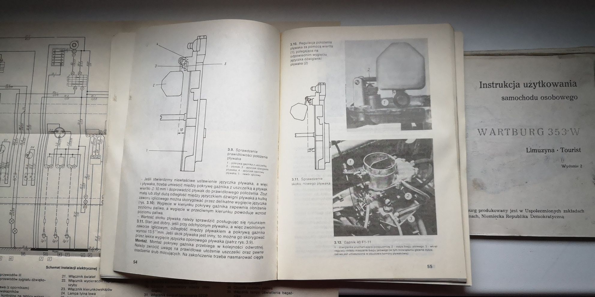 Książka oraz instrukcja samochodu osobowego Wartburg 353W