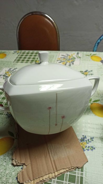 Terrina de porcelana Nova