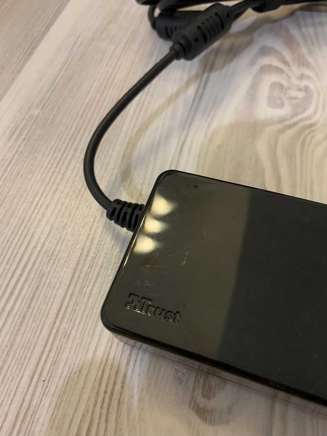 Адаптер живлення Trust Primo 90W-19V Універсальний  BLACK зарядка ноут