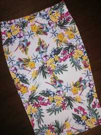 Стрейчевая юбка-карандаш в цветы S-M