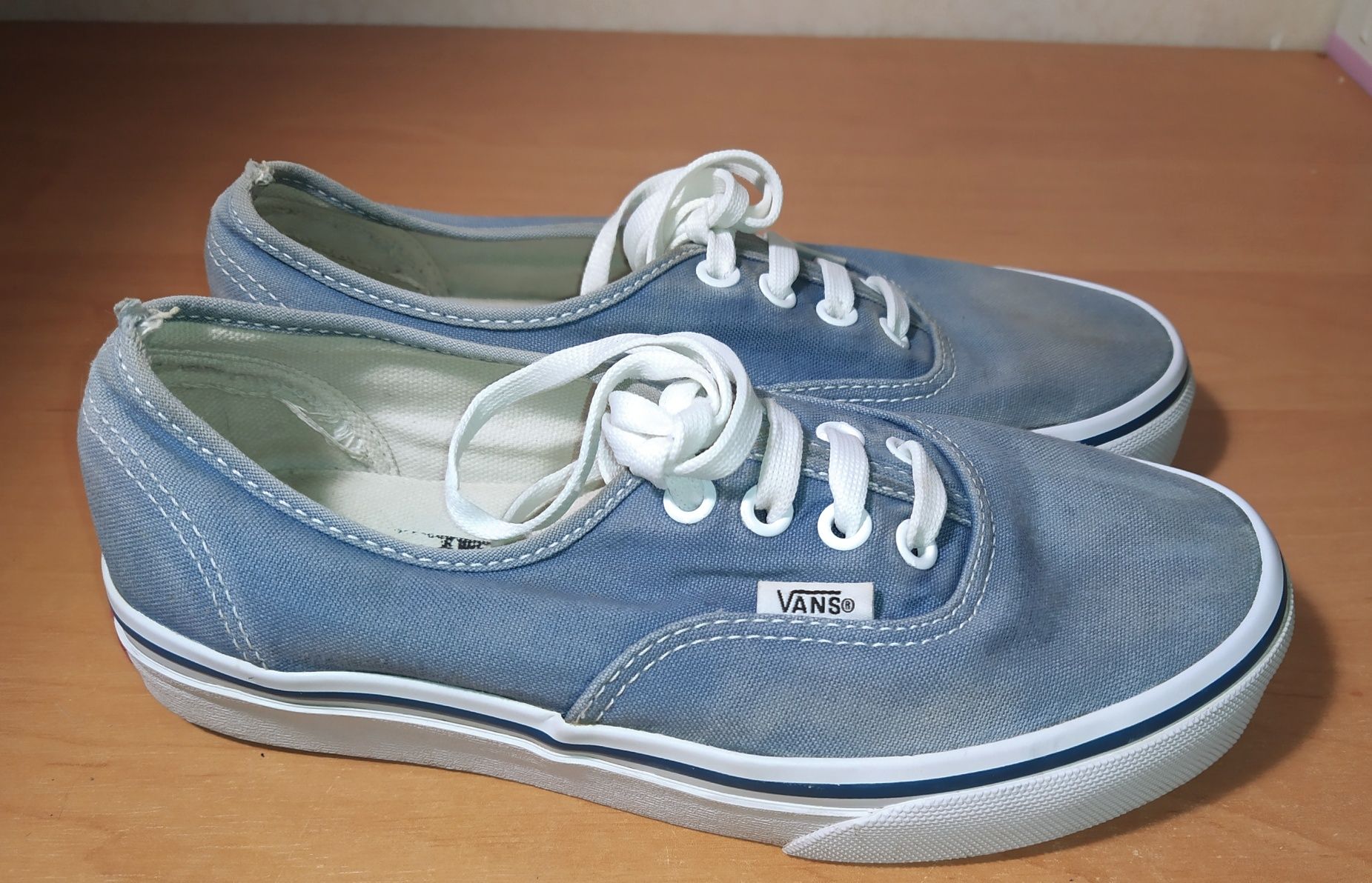 Продам кеди Vans