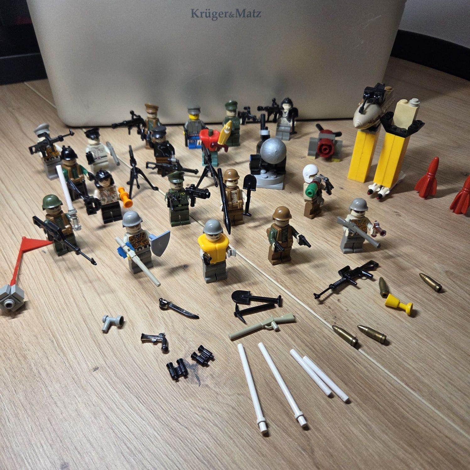Klocki Wojskowe Zestaw Figurki Żołnierze Broń Kompatybilne z Lego cobi