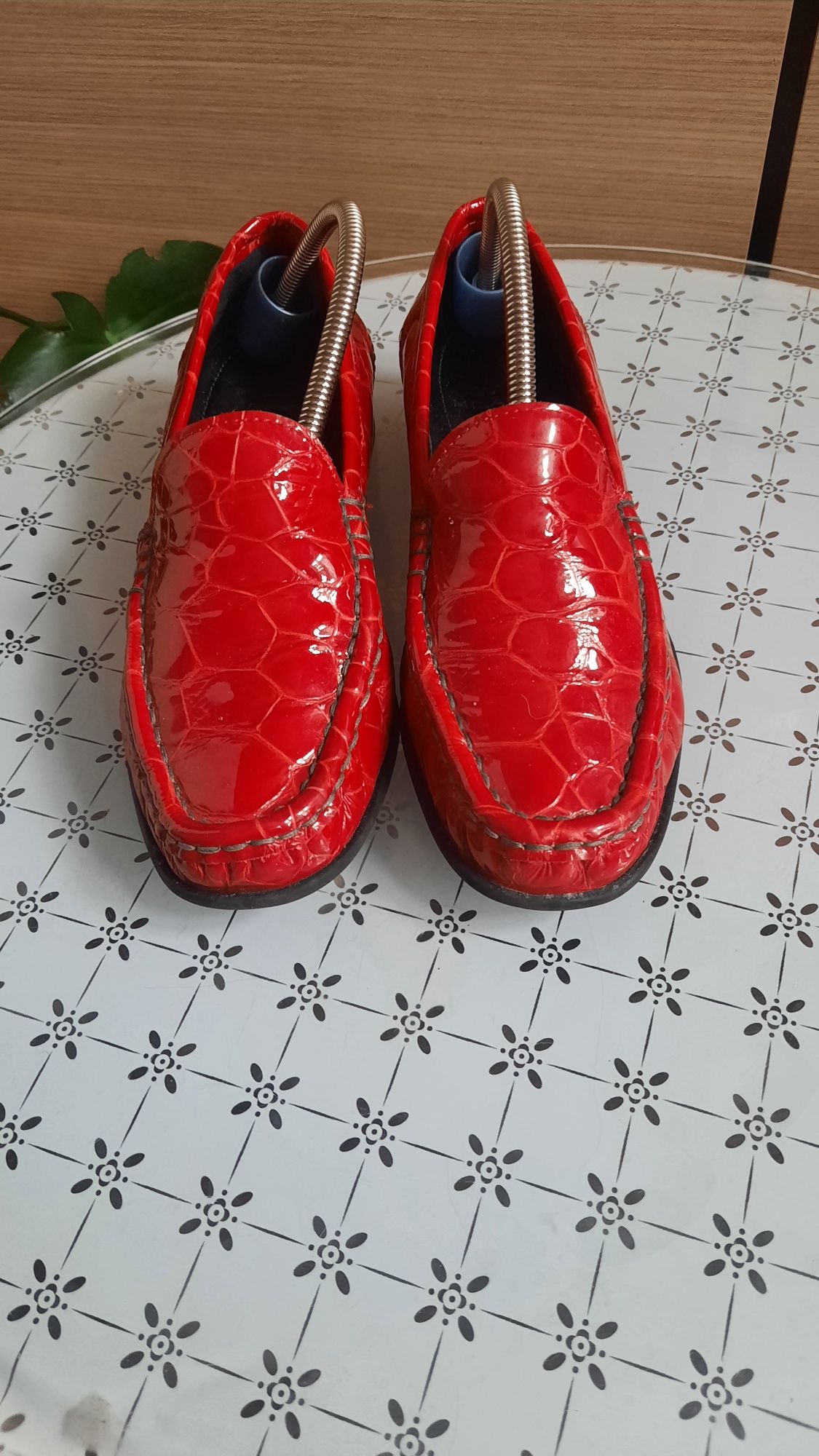 VA Milano*buty/mokayny skóra lakier*37