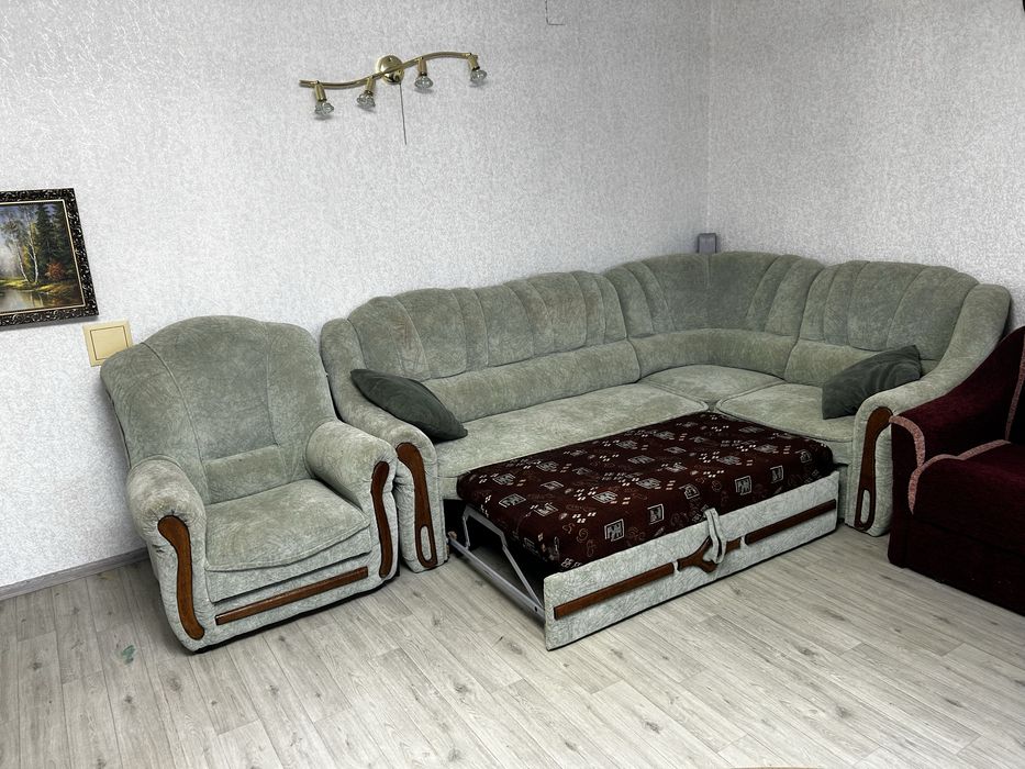 Диван кутовий з кріслом
