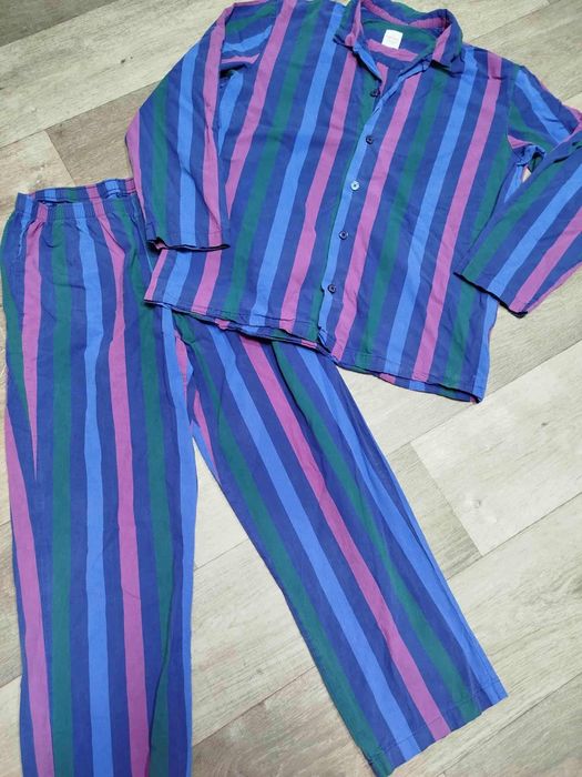 Мужская пижама, кофта, штаны.