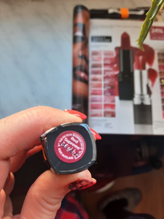Szminka Red supreme czerwień