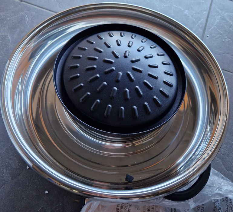 Fondue, tradycyjny grill elektryczny Klarstein Szechuan czarny 1350 W