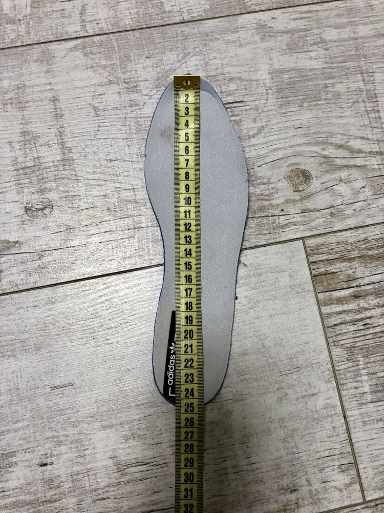 Женские кроссовки ADIDAS SLEEK Z (size EUR 38)