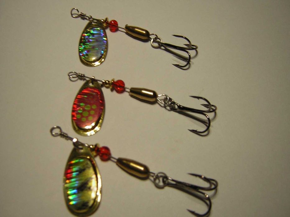 Błystka obrotowa French 3,5g Nr.2 naklejka 3D pstrąg, okoń zestaw 2szt