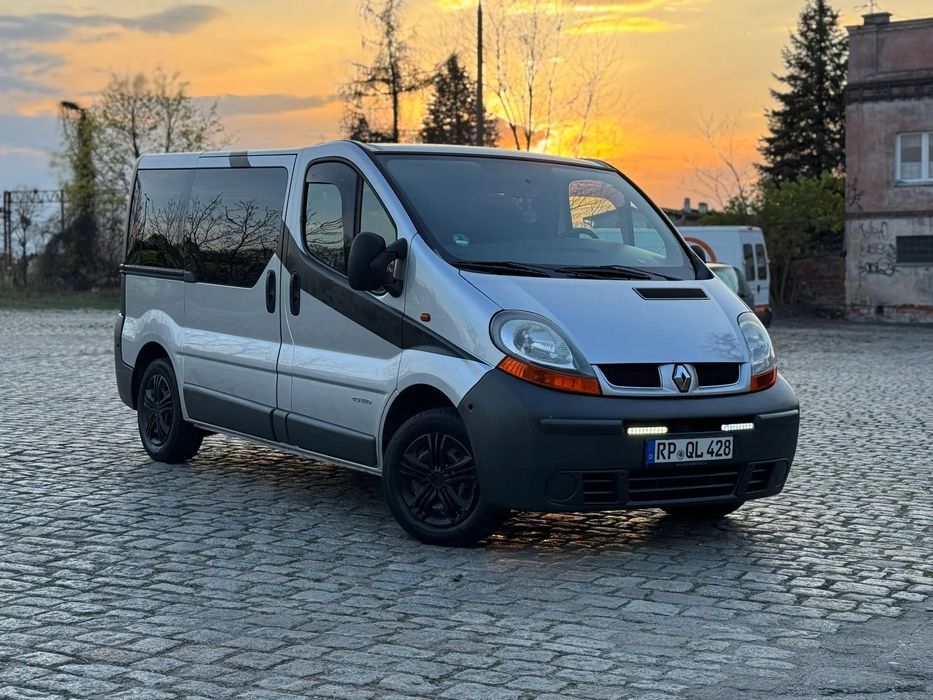 Renault Trafic 2.5 DCI 135 KM  HAK L1H1 Zadbany Bus Vivaro Bez rdzy 6 biegowy - oszczędny