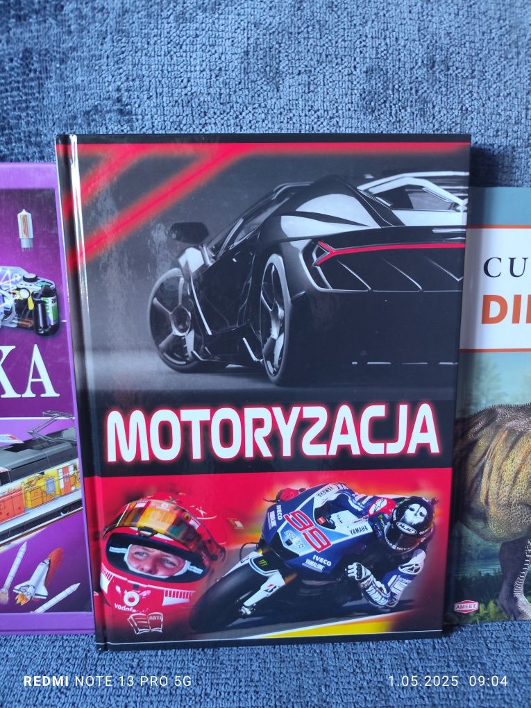 Różne ciekawe książki CENA 1 SZT