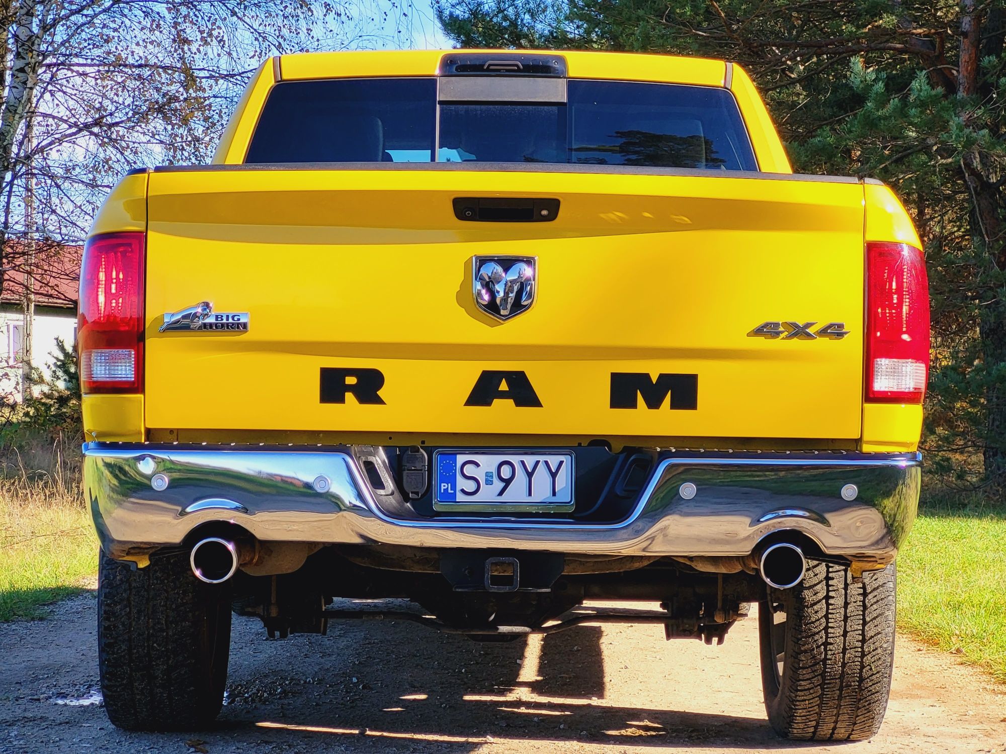 5.7 Hemi 4x4 Bighorn Alumy Klima Grzane fotele