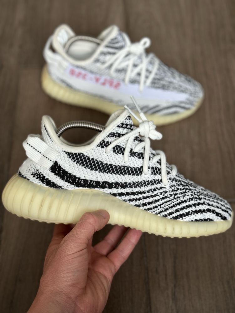 Кроссовки Adidas Yeezy Boost 350 V2 Zebra CP9654