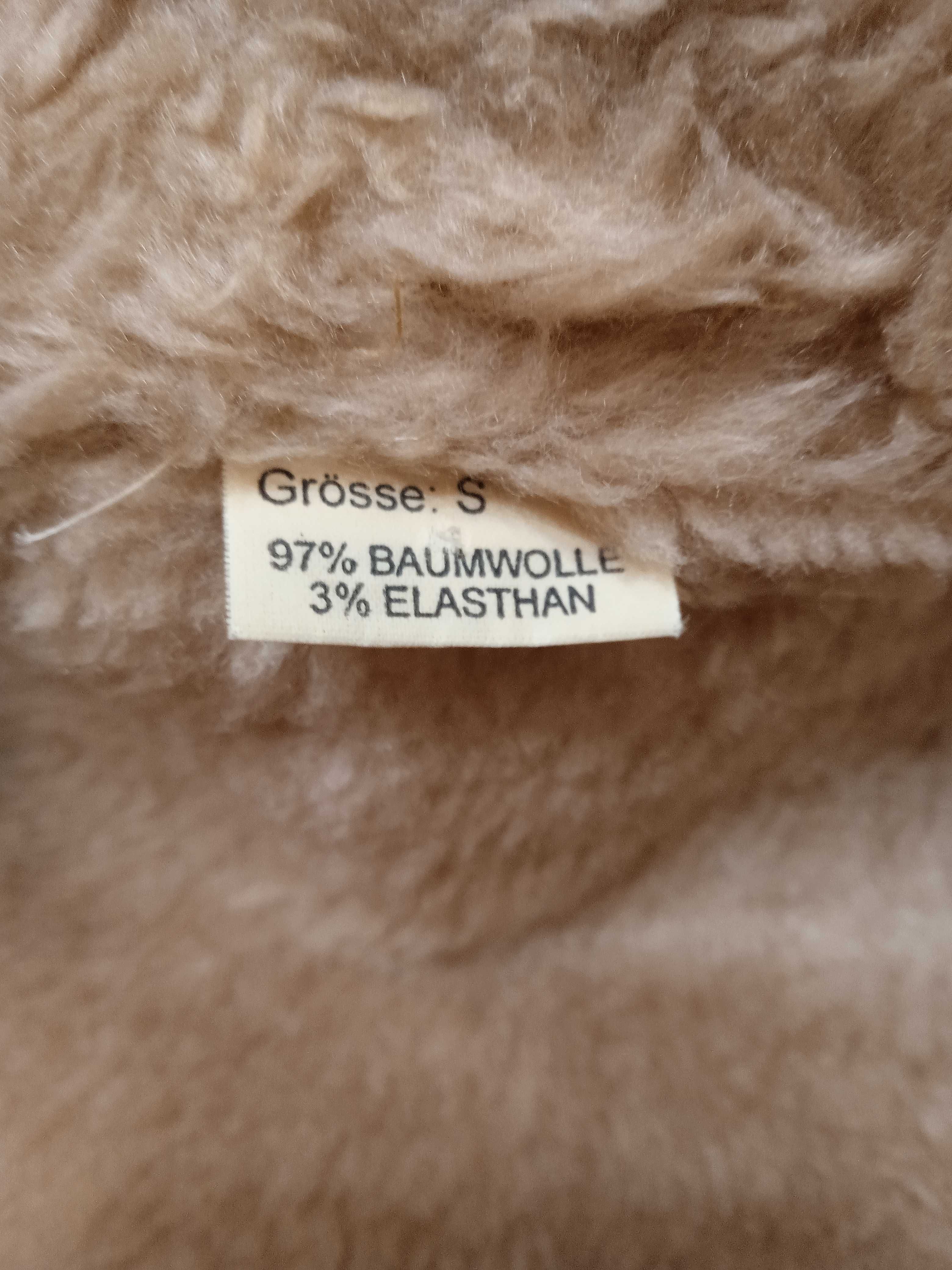 Продам жилетку женскую S