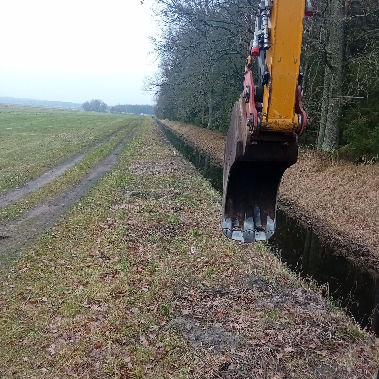 Koparka kołowa Liebherr 312 z rototiltem kpl narzędzi