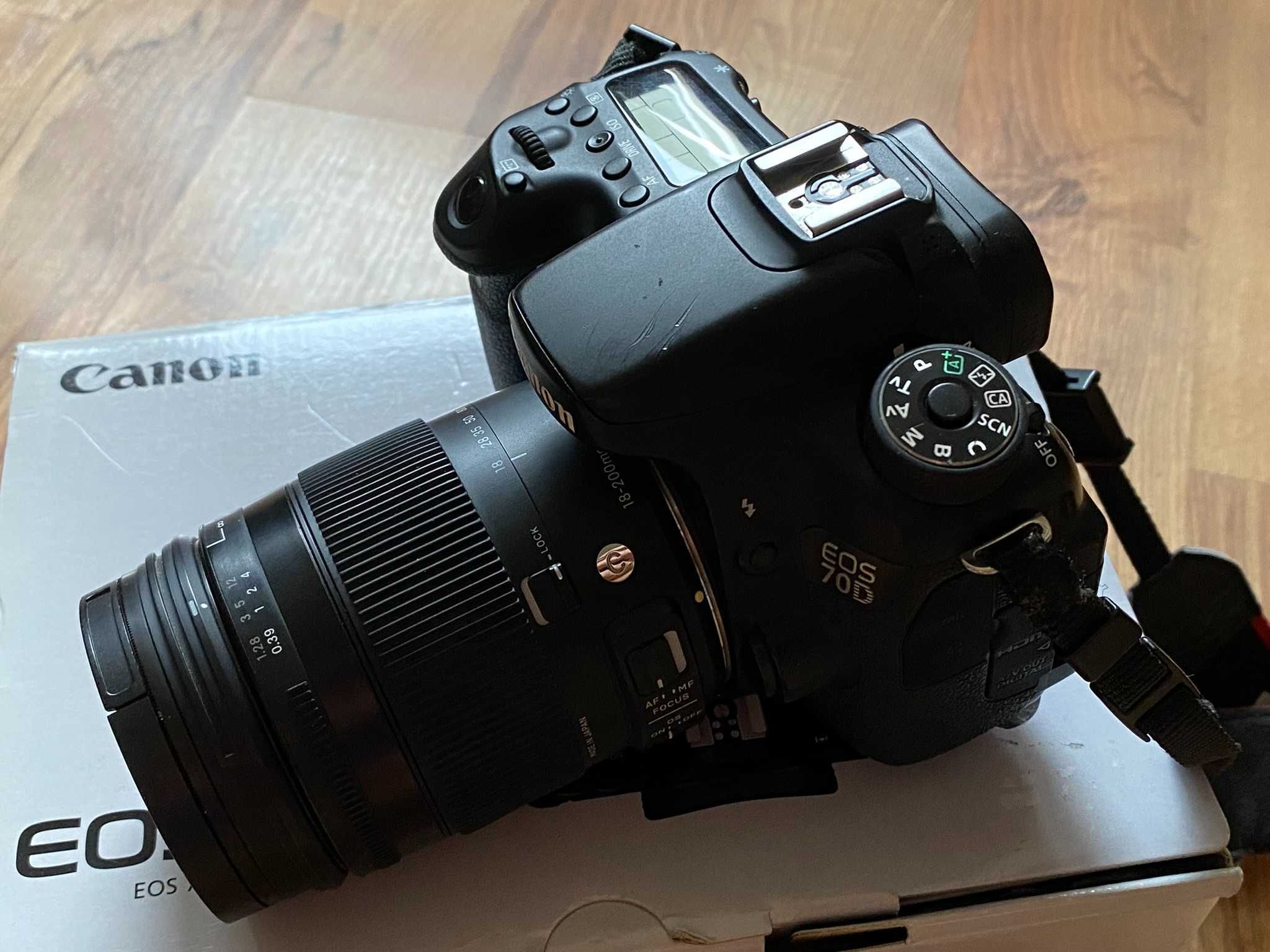 Canon EOS 70D + Sigma 18-200mm + akcesoria + Peak Design Capture V3