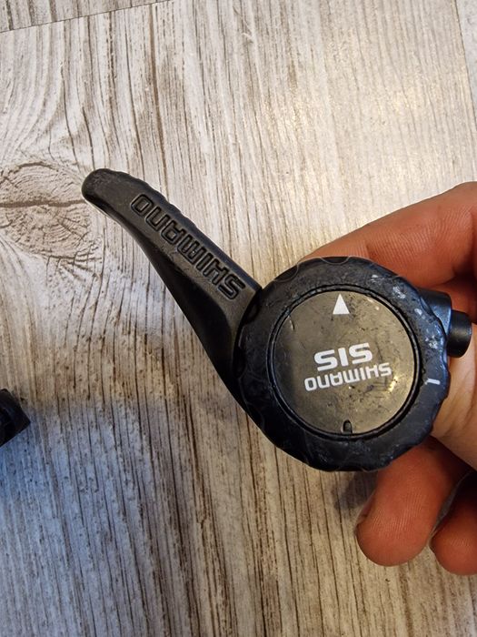 Manetki przerzutki Shimano SL-TY22 komplet