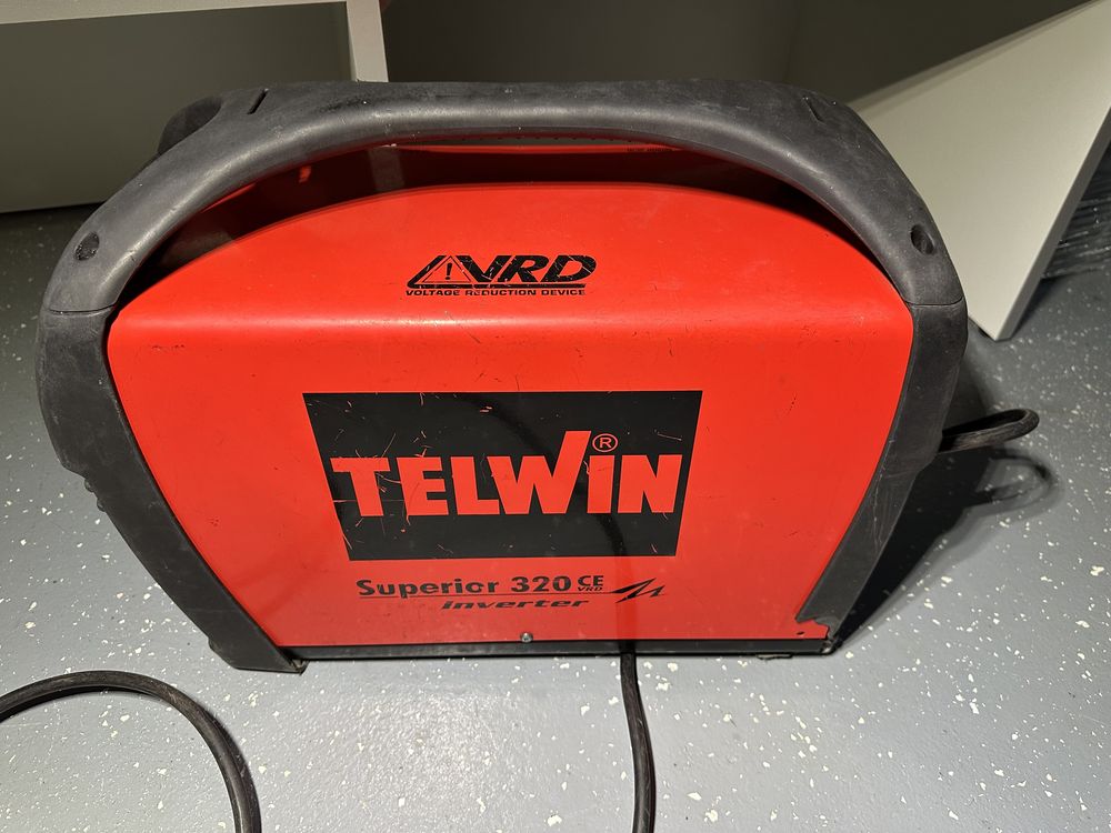 Зварювальний апарат Telwin SUPERIOR 320 CE VRD Сварочный инвертор