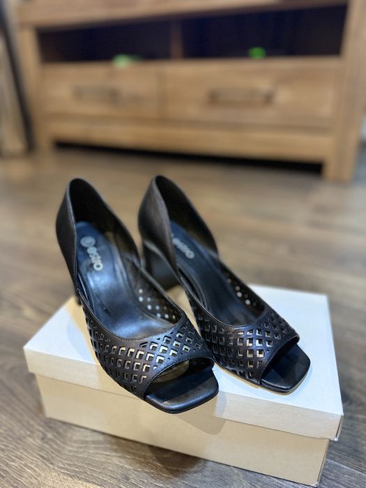 Шкіряні мюлі б/у