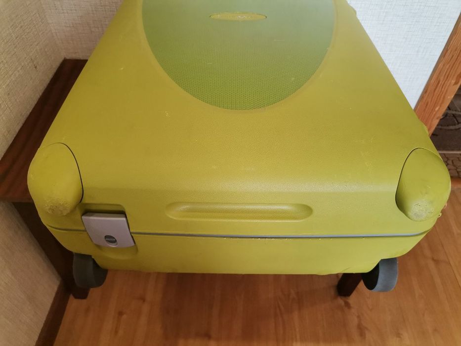 Samsonite 67см валіза середня чемодан средний купить в Киеве
