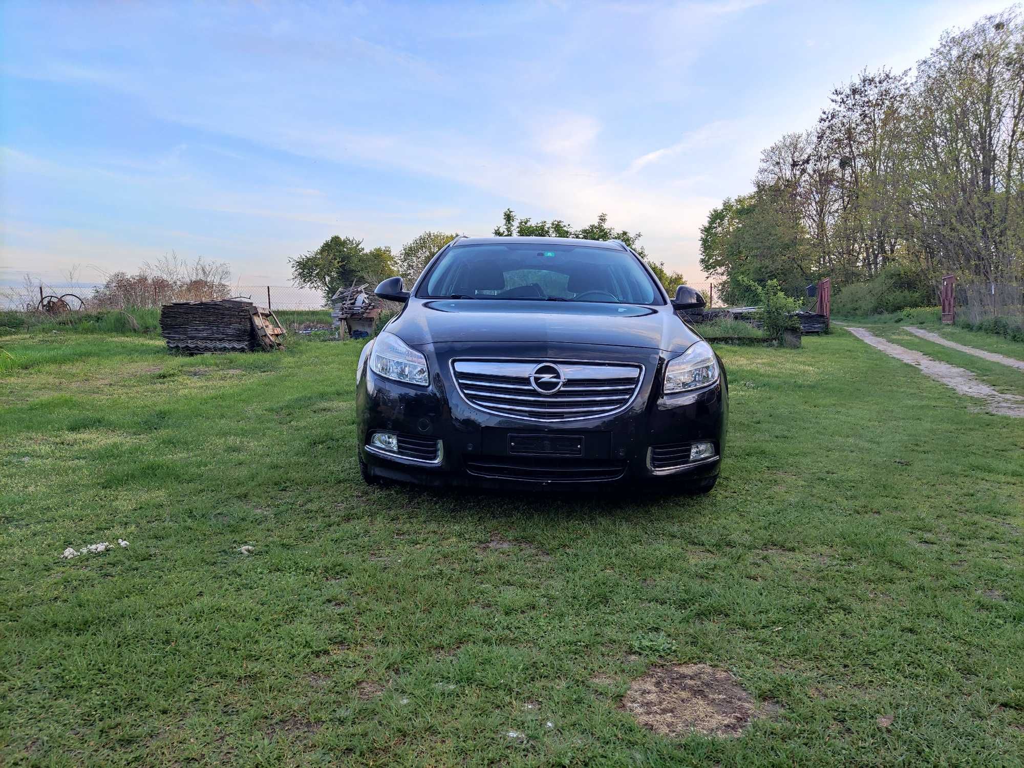 Opel Insignia A Sports Tourer 2.0T, 220KM, 4x4, 2009r