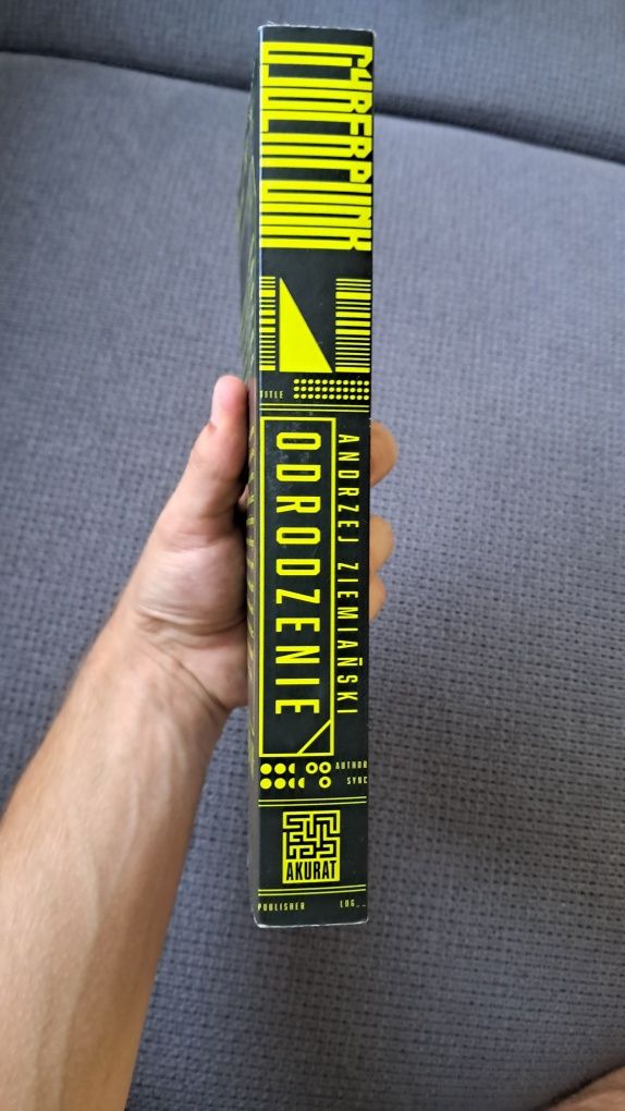 "Cyberpunk: Odrodzenie" Andrzej Ziemiański
