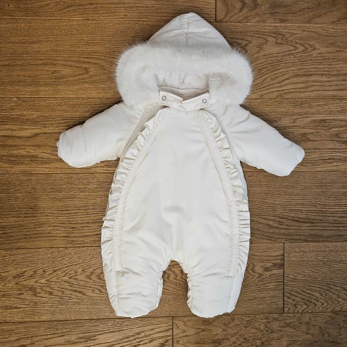 Kombinezon zimowy na chrzest z czapką i chustą Sophie Design