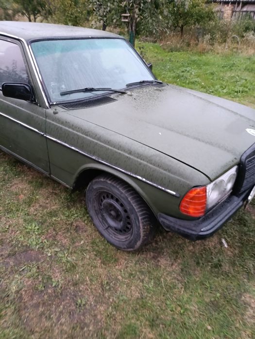 Mercedes w123 Мерседес