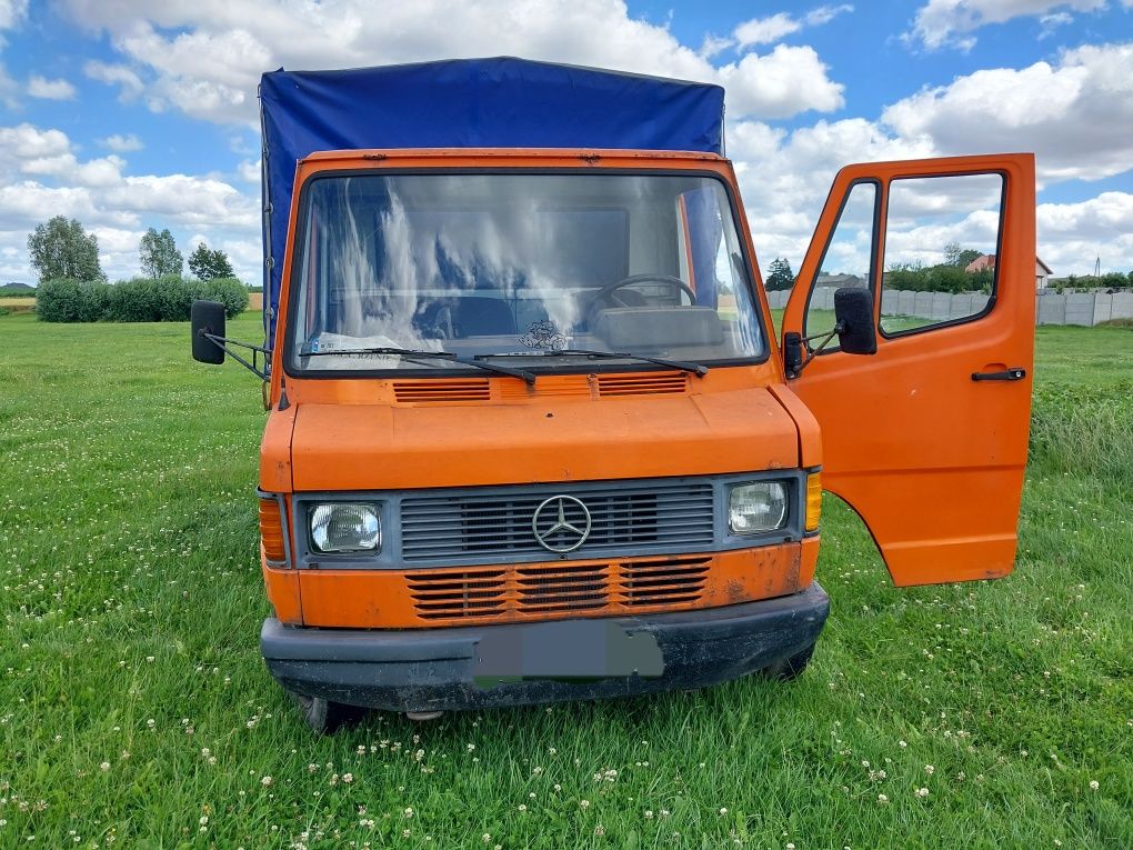 Mercedes kaczka 2.4d silnik skrzynia most koło szyba borta licznik