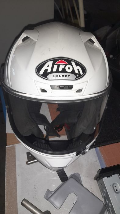Capacete Airoh mota