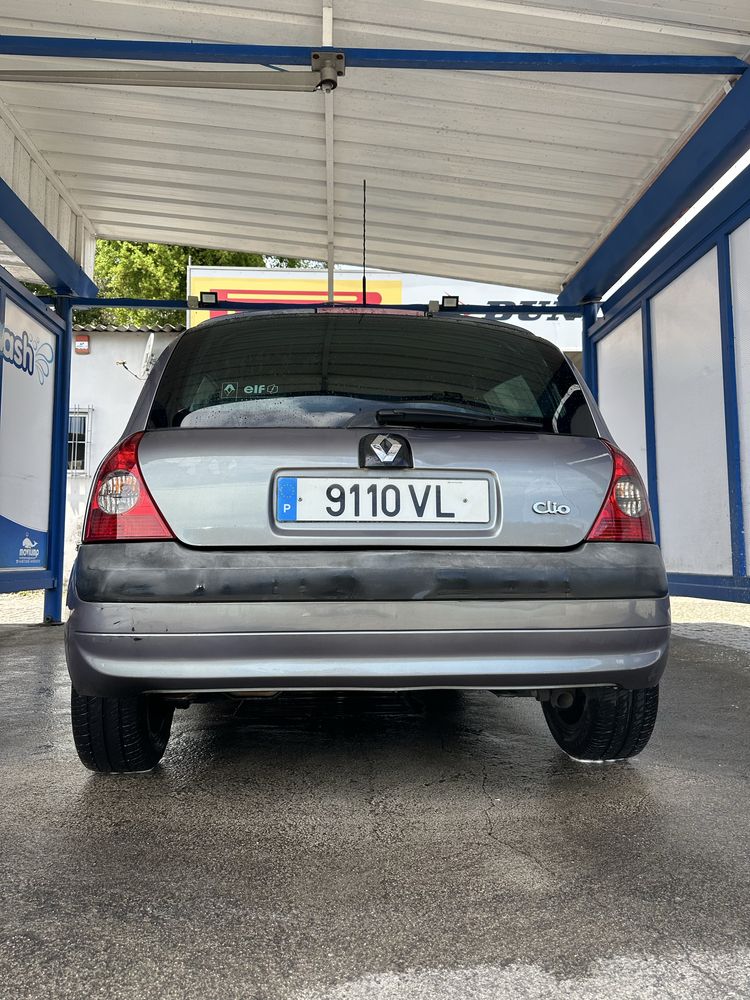 Renault Clio 3 Portas- Comercial