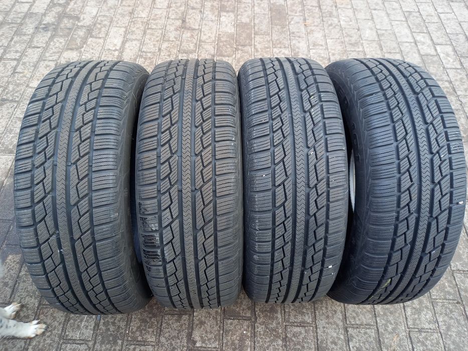Opony zimowe 215 60 r17 4szt 300zl