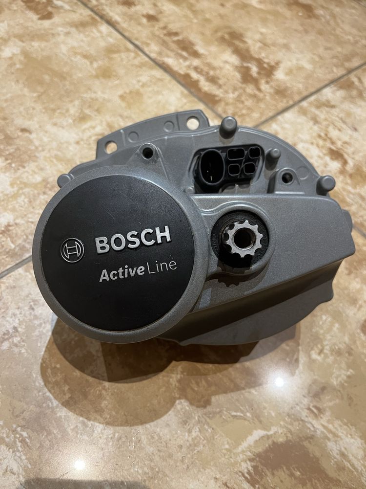 Silnik Bosch Active Line BDU310 uszkodzony
