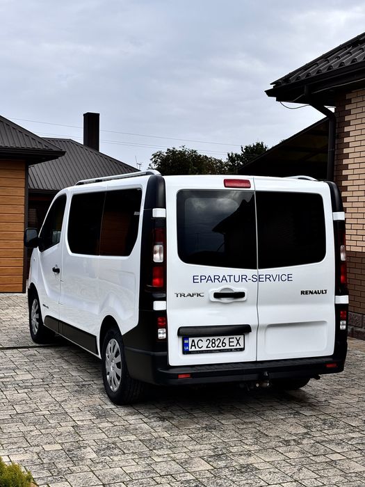 Renault Trafic 3 2016 року Пасажир 9 місць