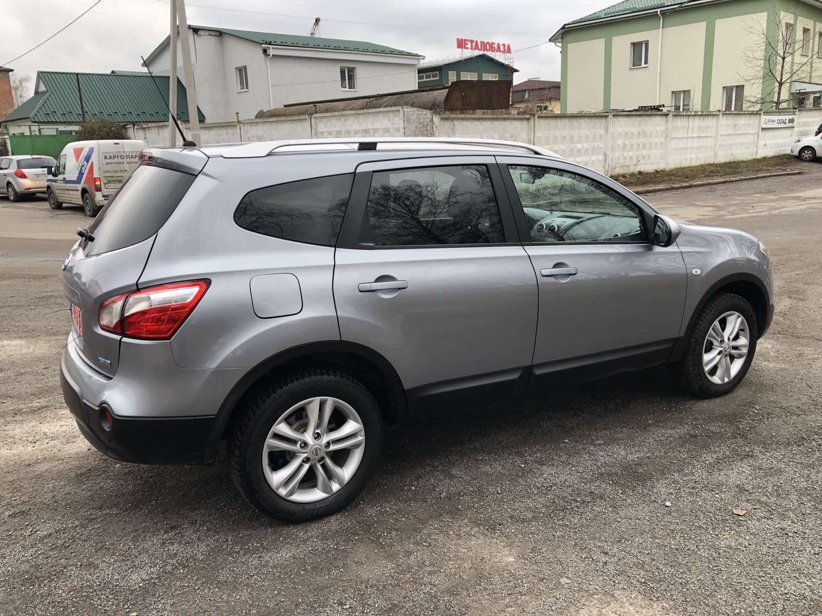 Nissan Qashqai+2