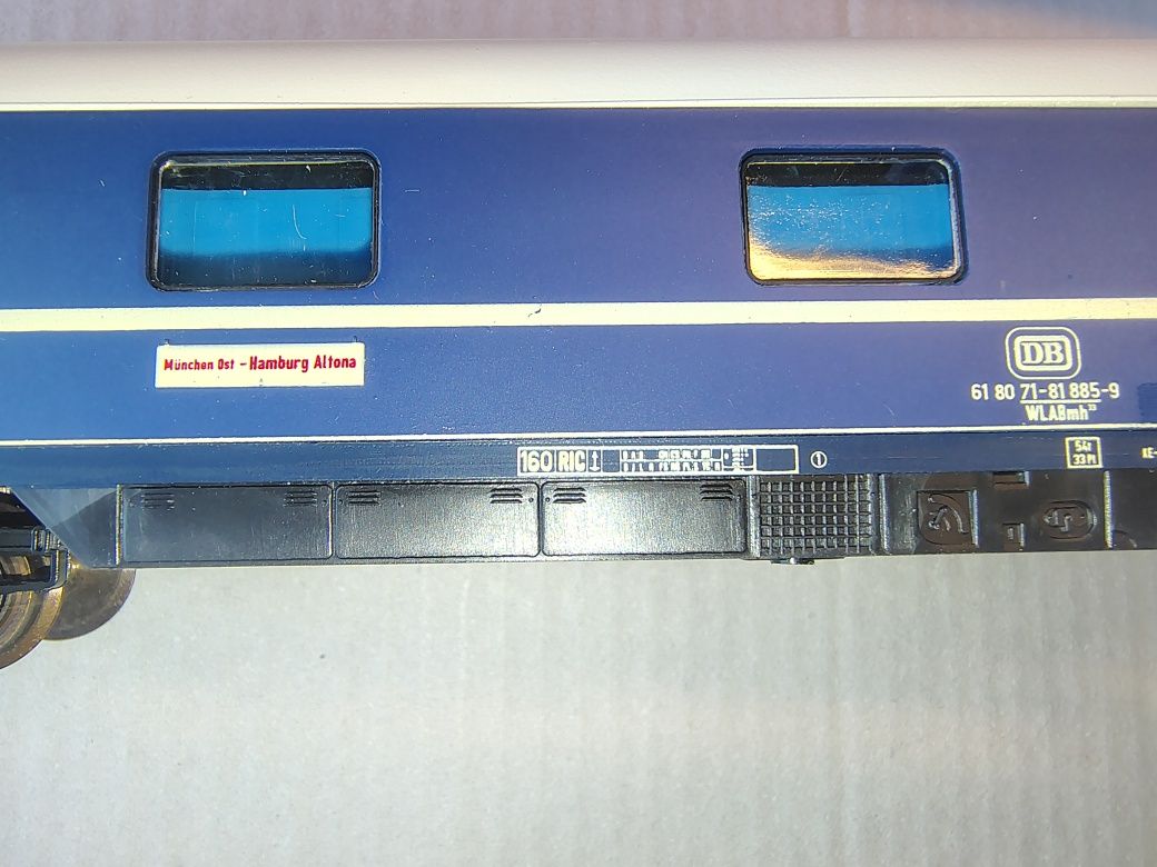 Wagon osobowy sypialny trans euro nacht db h0 Roco