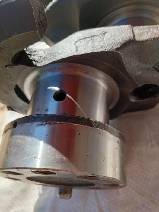 Колінвал до  МТЗ