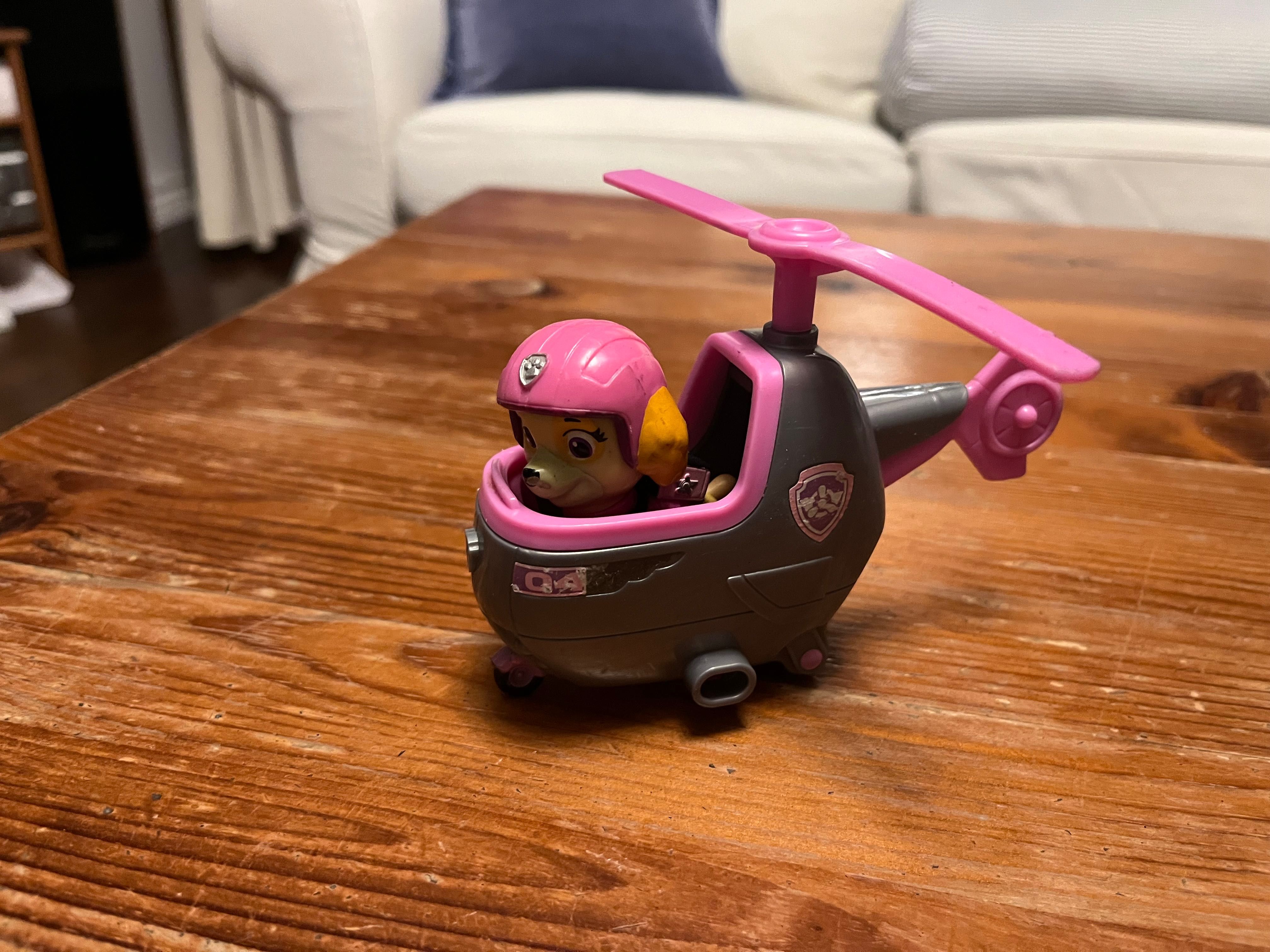 Psi Patrol figurki Skye i Rubble z pojazdami