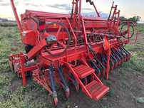 Kuhn Agregat uprawowo siewny siewnik Kuhn integra 400 wirówka hr 4003