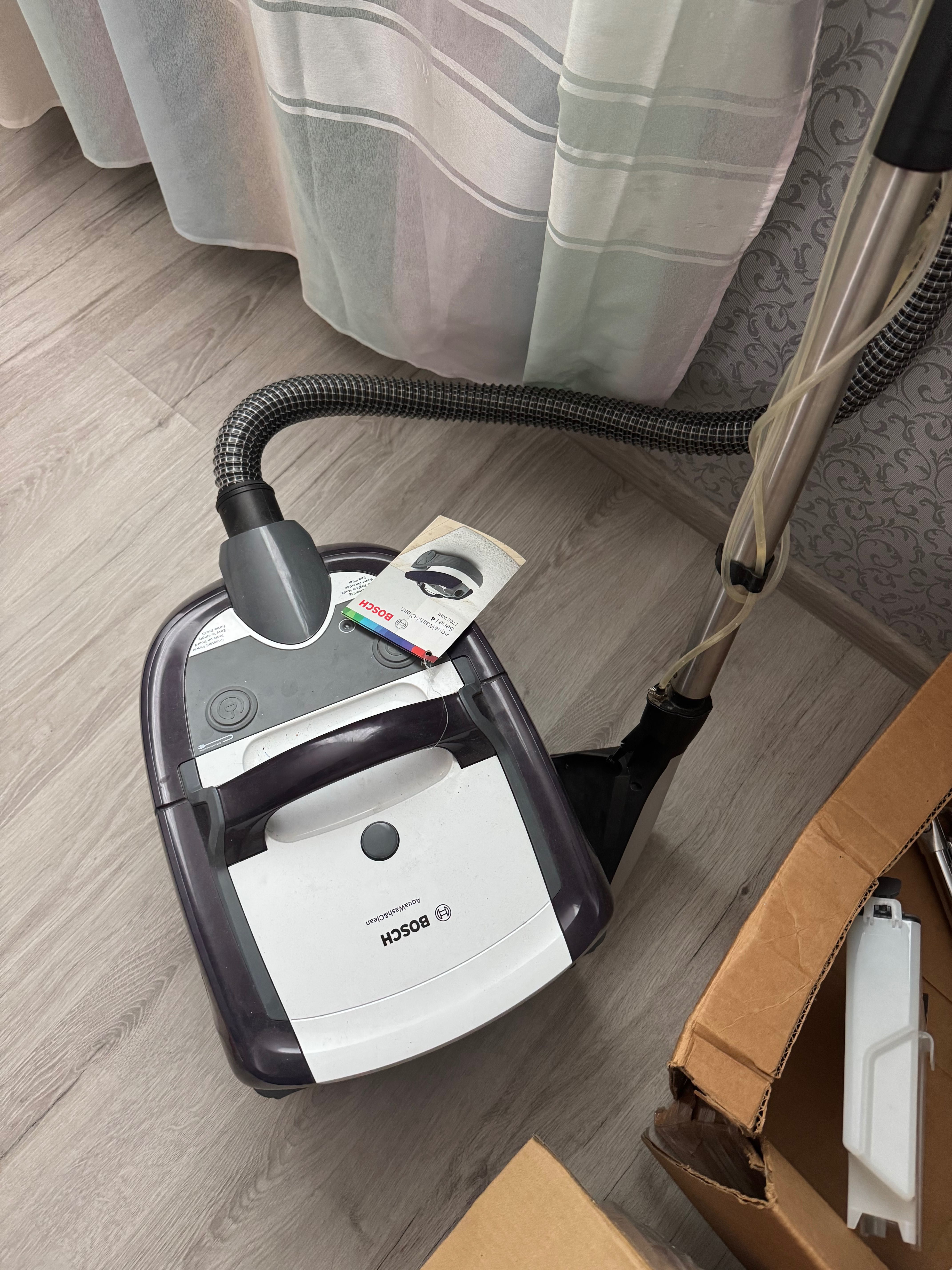 Миючий пилосос Bosch