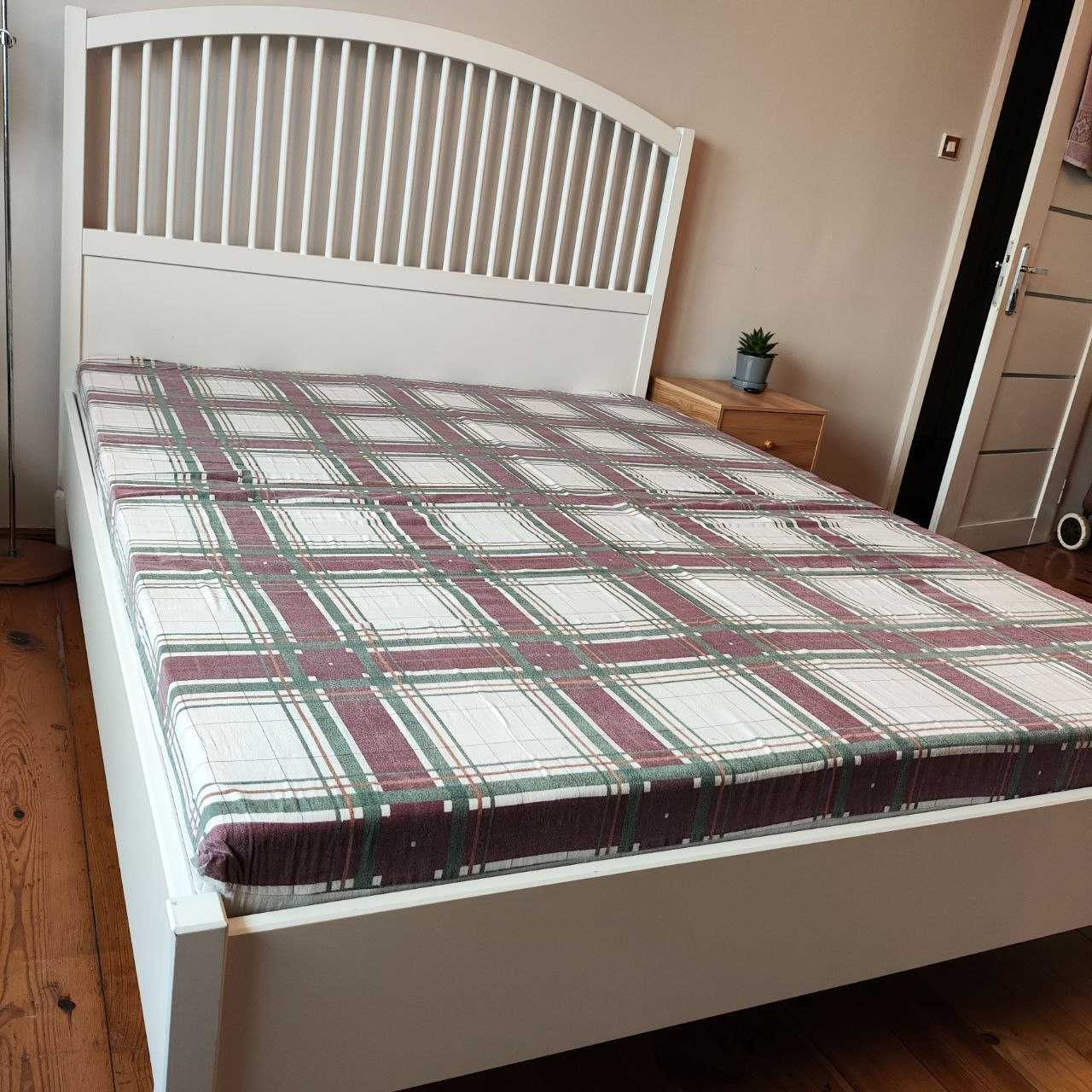 Łóżko drewniane białe Ikea 160x200 stelaż i materac